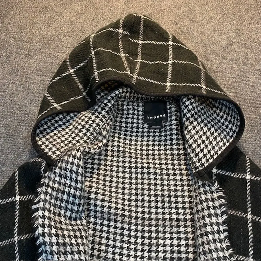 TROUVE Hooded Black White Plaid Poncho Jacket Wool Blend Womens One Size Warm